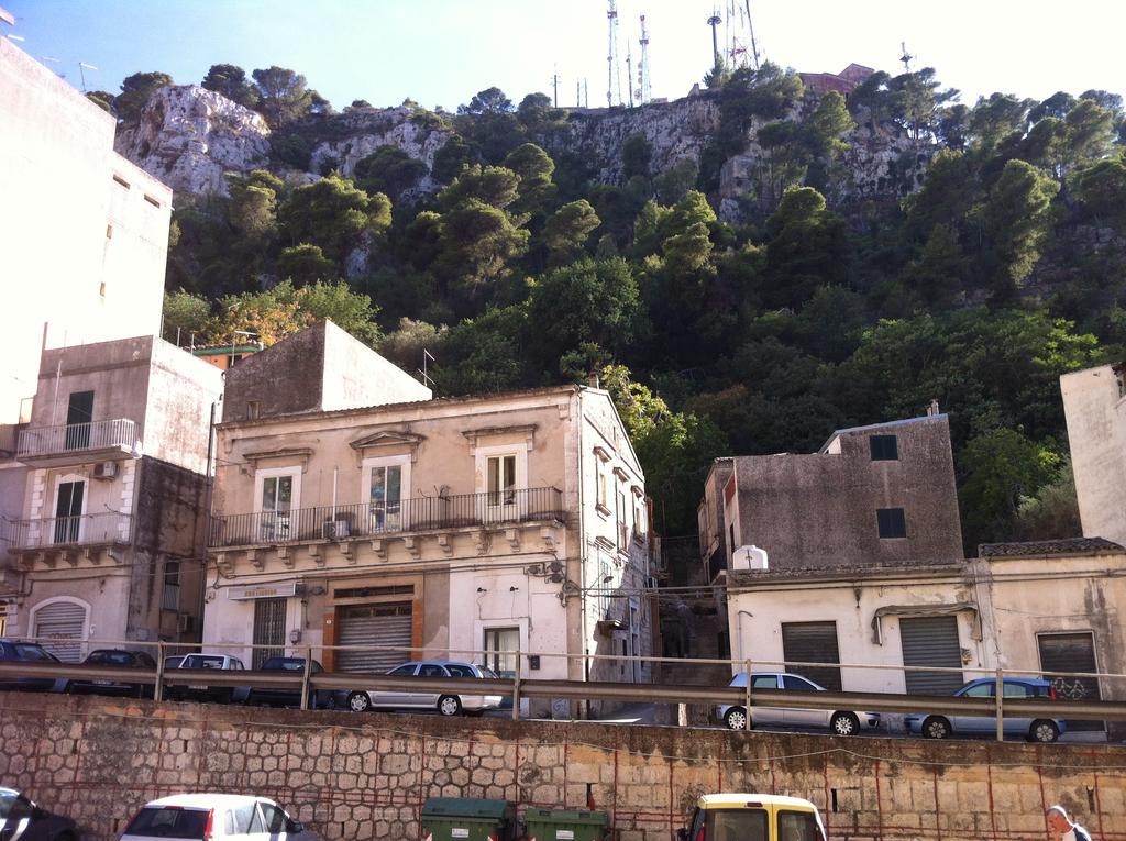 Casa Della Nonna Villa Modica Exterior photo