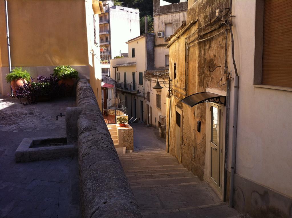 Casa Della Nonna Villa Modica Exterior photo